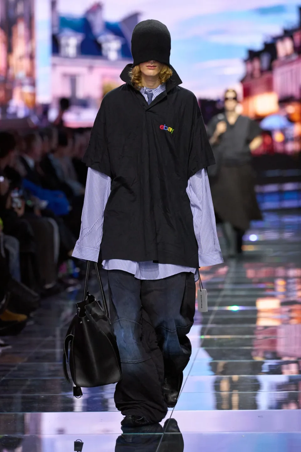 00037-balenciaga-fall-2024-ready-to-wear-credit-gorunway