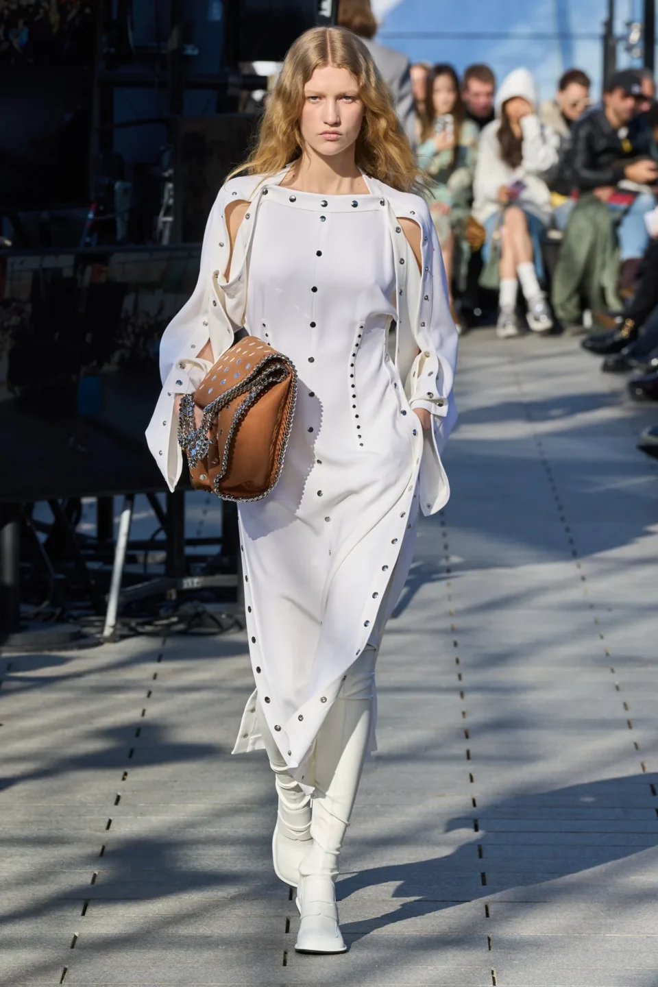 00037-stella-mccartney-fall-2024-ready-to-wear-credit-gorunway