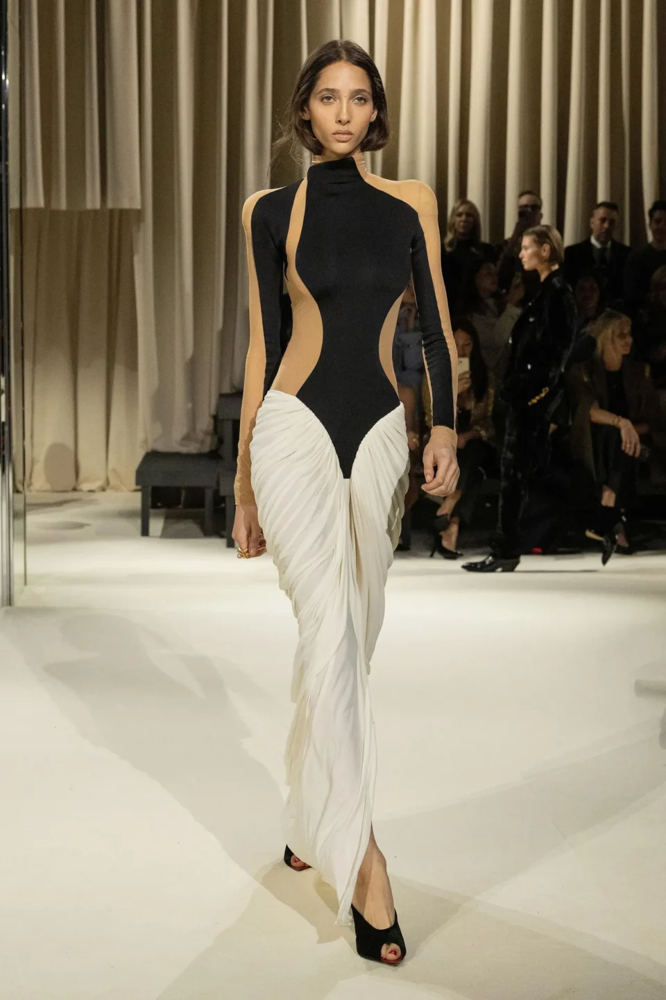 00038-schiaparelli-fall-2024-ready-to-wear-credit-brand