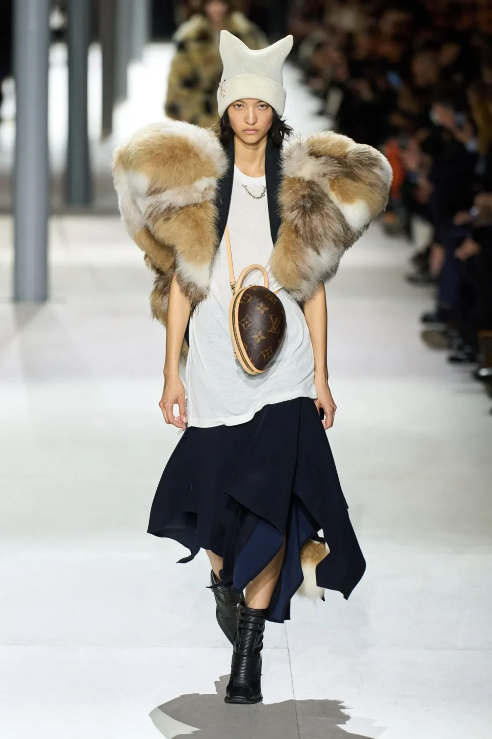 00040-louis-vuitton-fall-2024-ready-to-wear-credit-gorunway