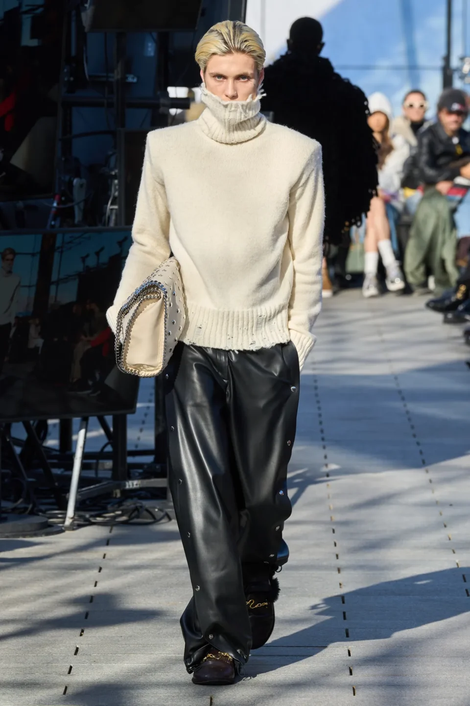 00041-stella-mccartney-fall-2024-ready-to-wear-credit-gorunway