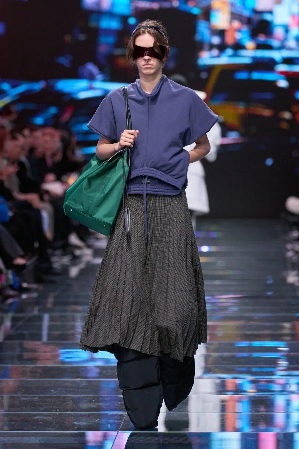 00042-balenciaga-fall-2024-ready-to-wear-credit-gorunway