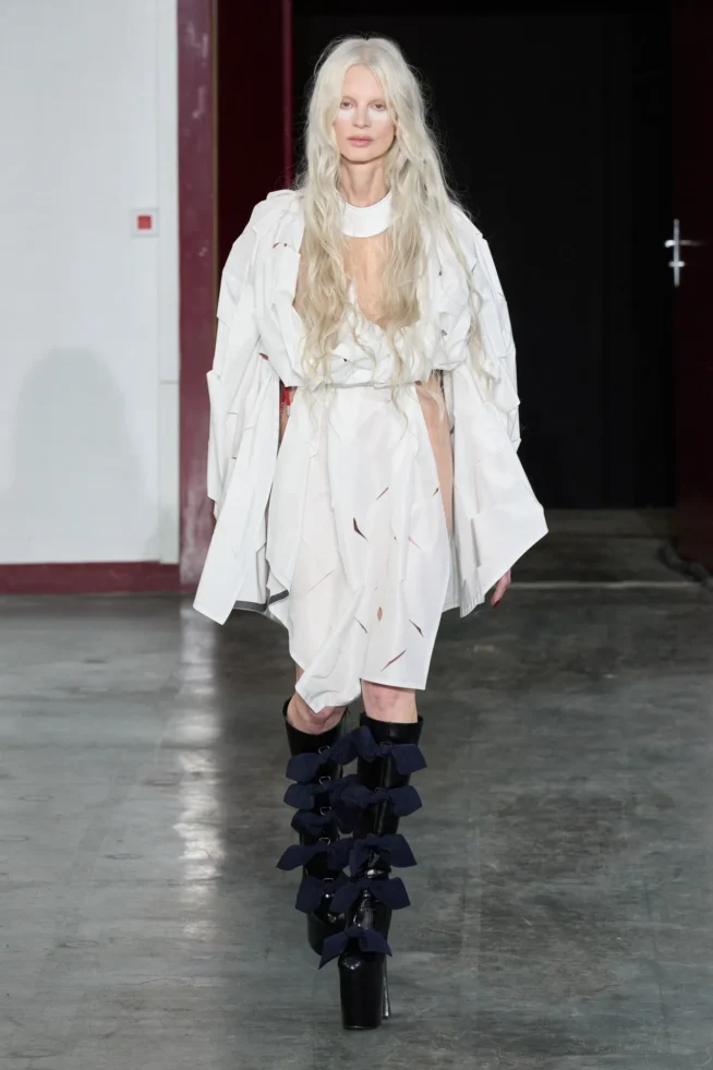 00043-andrea-kronthaler-for-vivienne-westwood-fall-2024-ready-to-wear-credit-gorunway