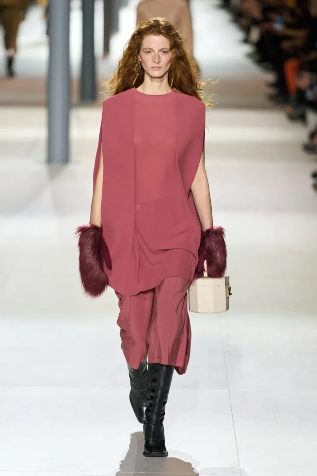 00045-louis-vuitton-fall-2024-ready-to-wear-credit-gorunway