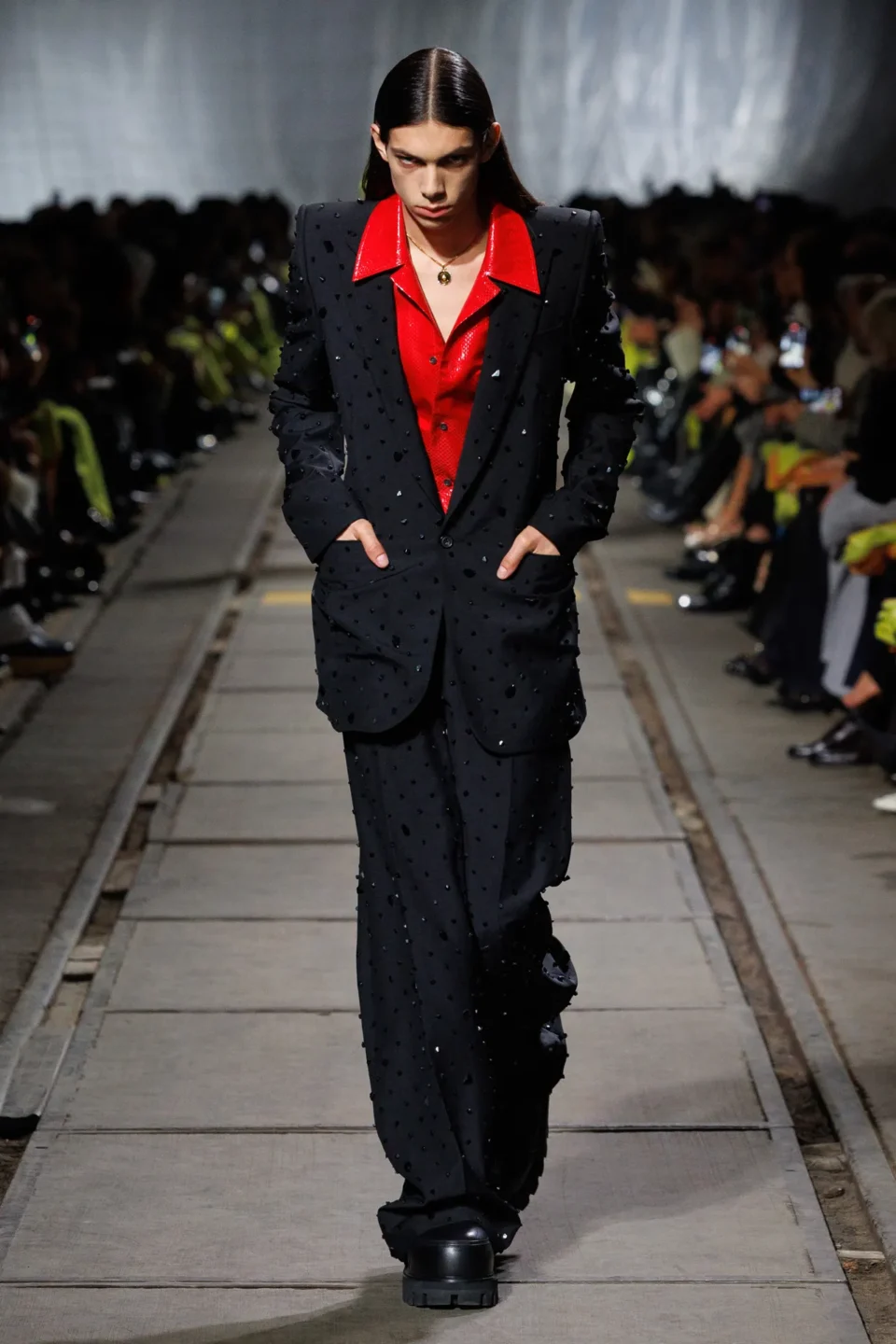 00049-alexander-mcqueen-fall-2024-ready-to-wear-credit-brand