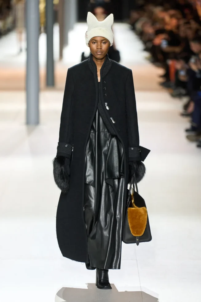 00050-louis-vuitton-fall-2024-ready-to-wear-credit-gorunway