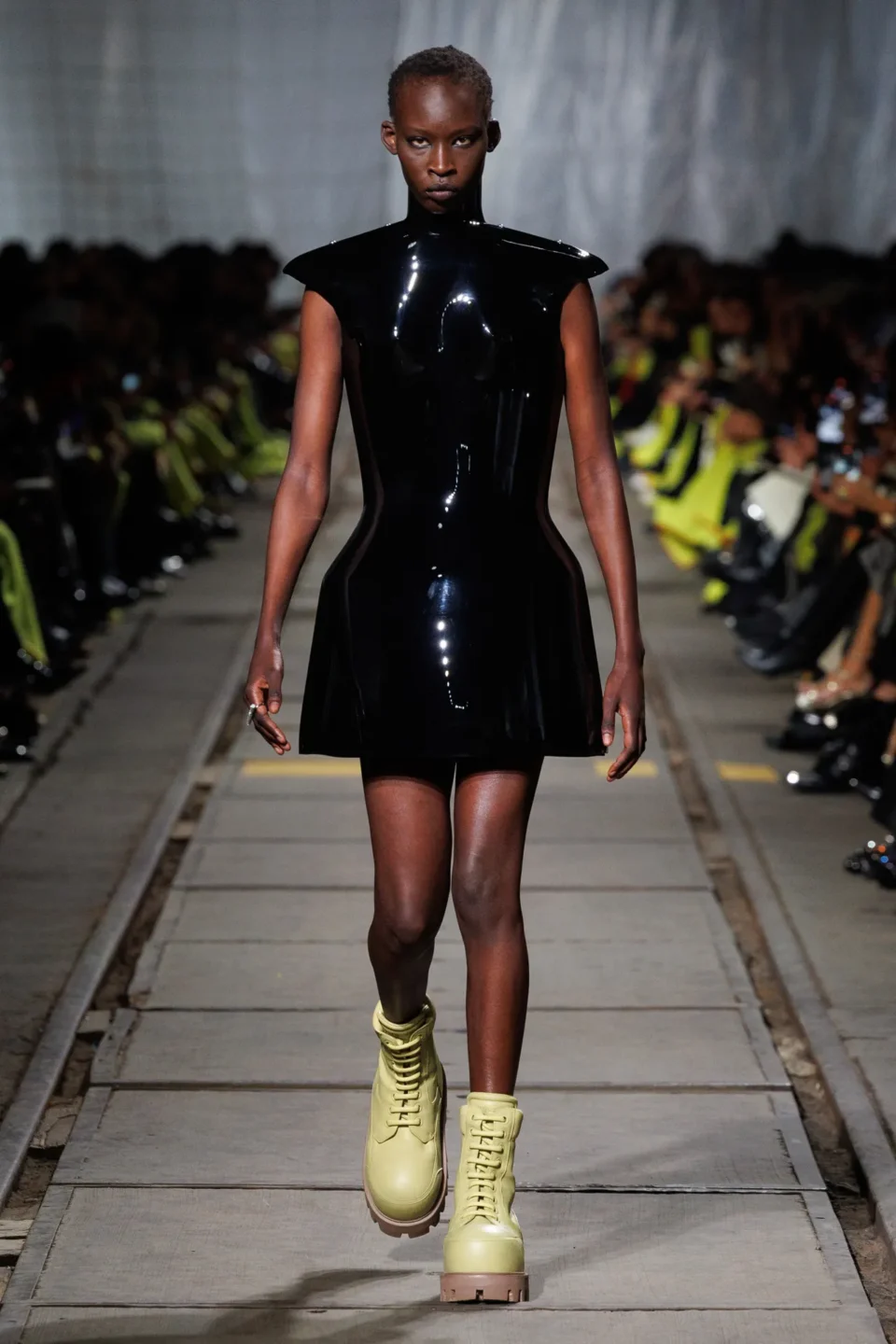 00051-alexander-mcqueen-fall-2024-ready-to-wear-credit-brand
