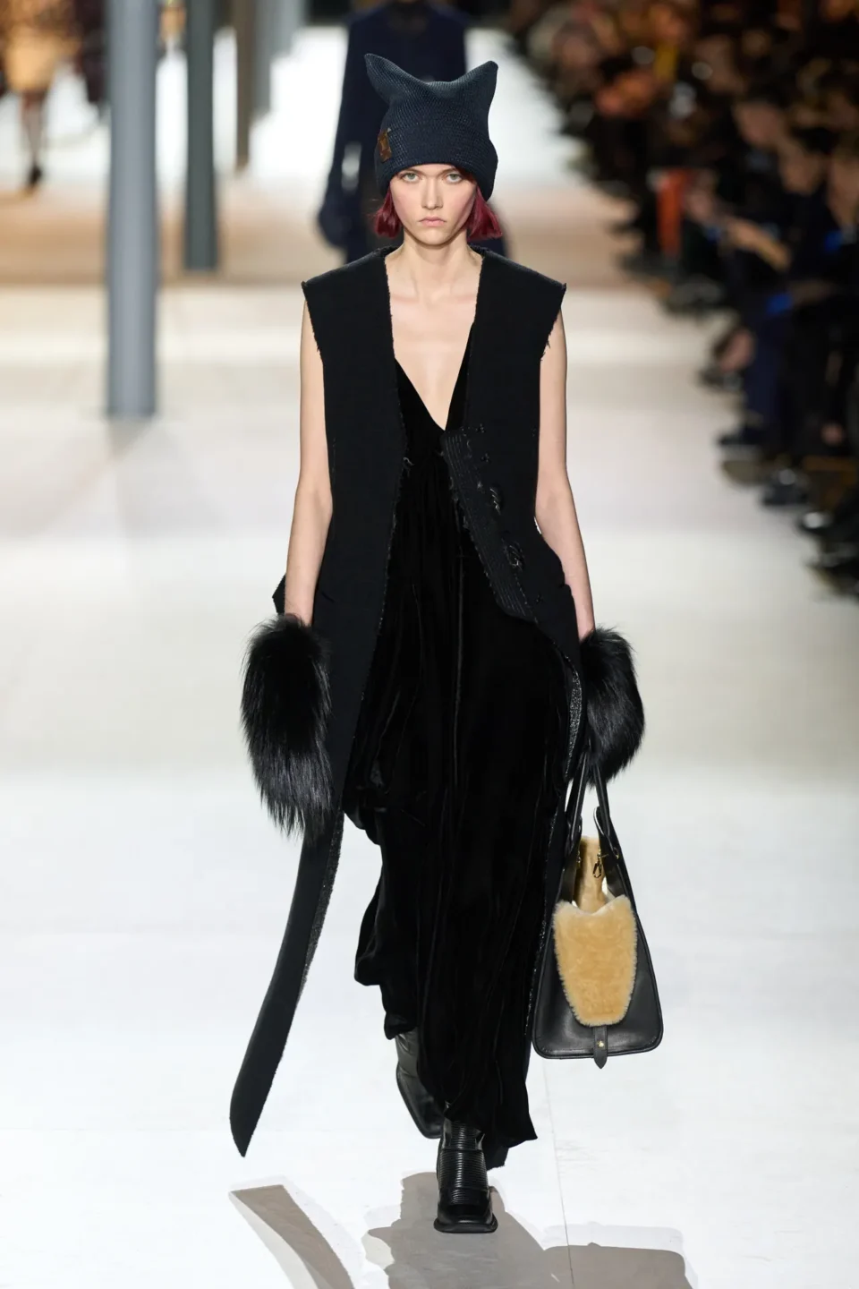 00051-louis-vuitton-fall-2024-ready-to-wear-credit-gorunway