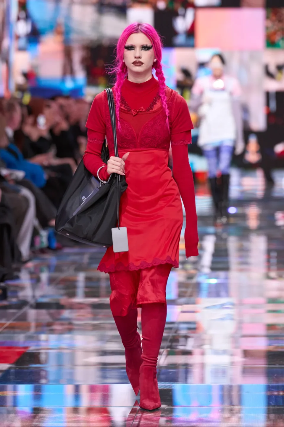 00052-balenciaga-fall-2024-ready-to-wear-credit-gorunway
