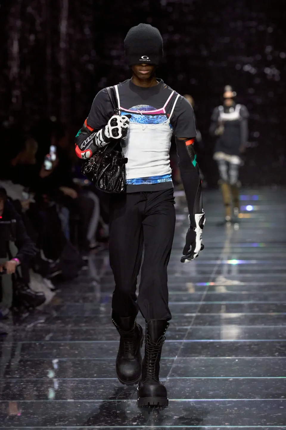 00054-balenciaga-fall-2024-ready-to-wear-credit-gorunway