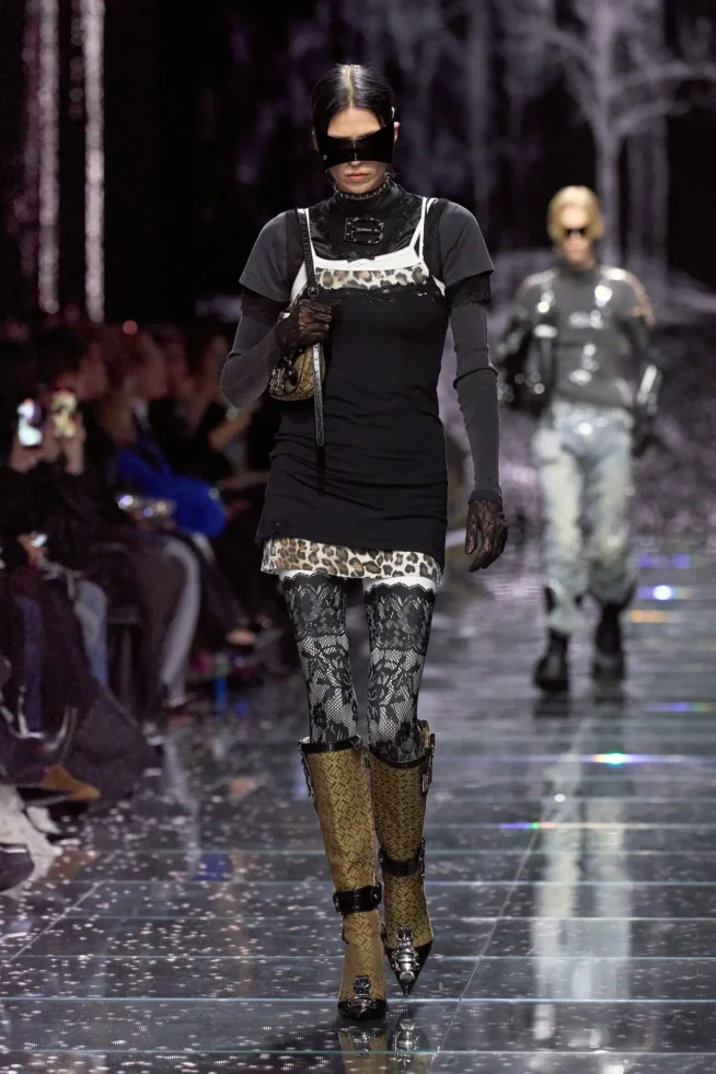 00055-balenciaga-fall-2024-ready-to-wear-credit-gorunway