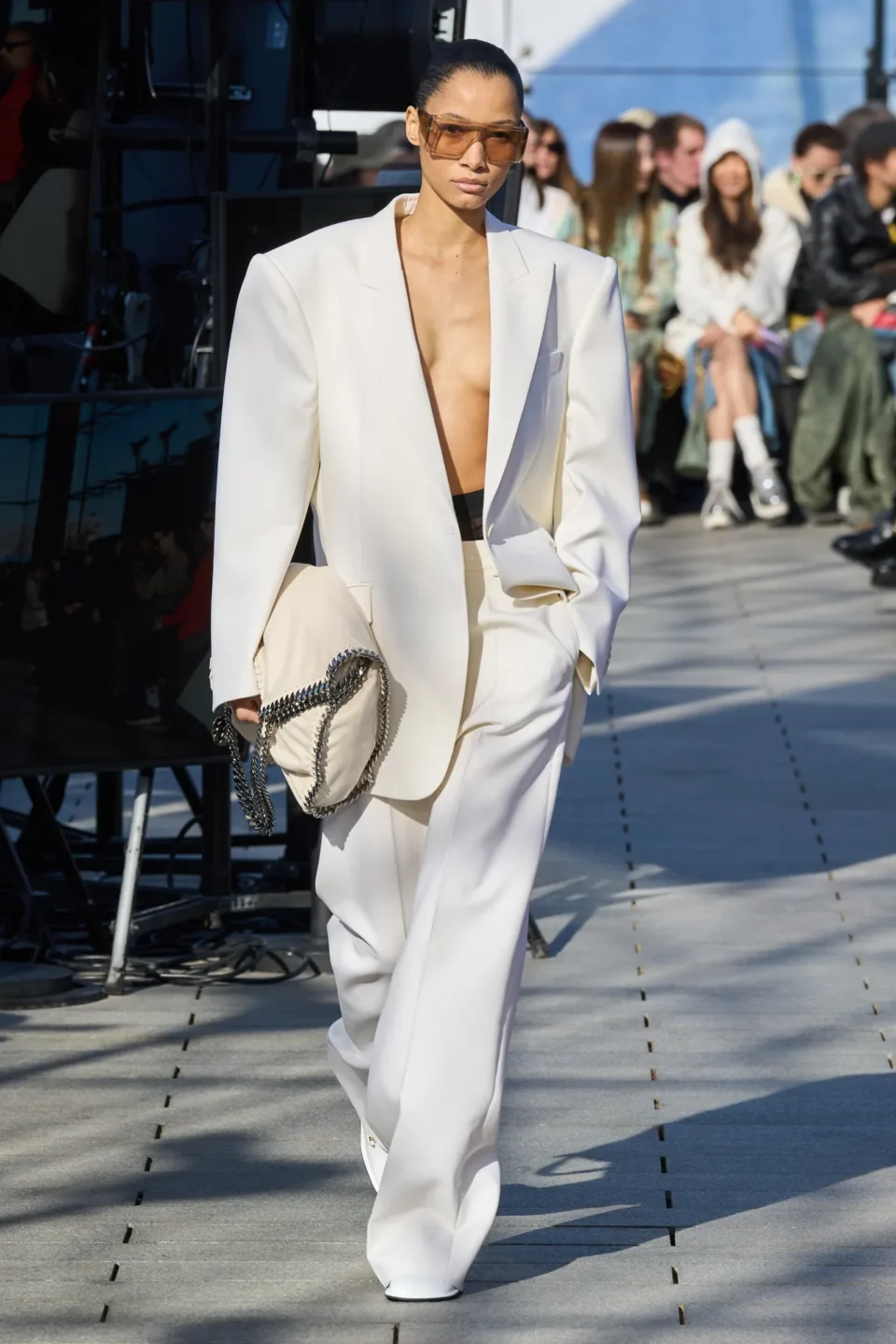 00056-stella-mccartney-fall-2024-ready-to-wear-credit-gorunway