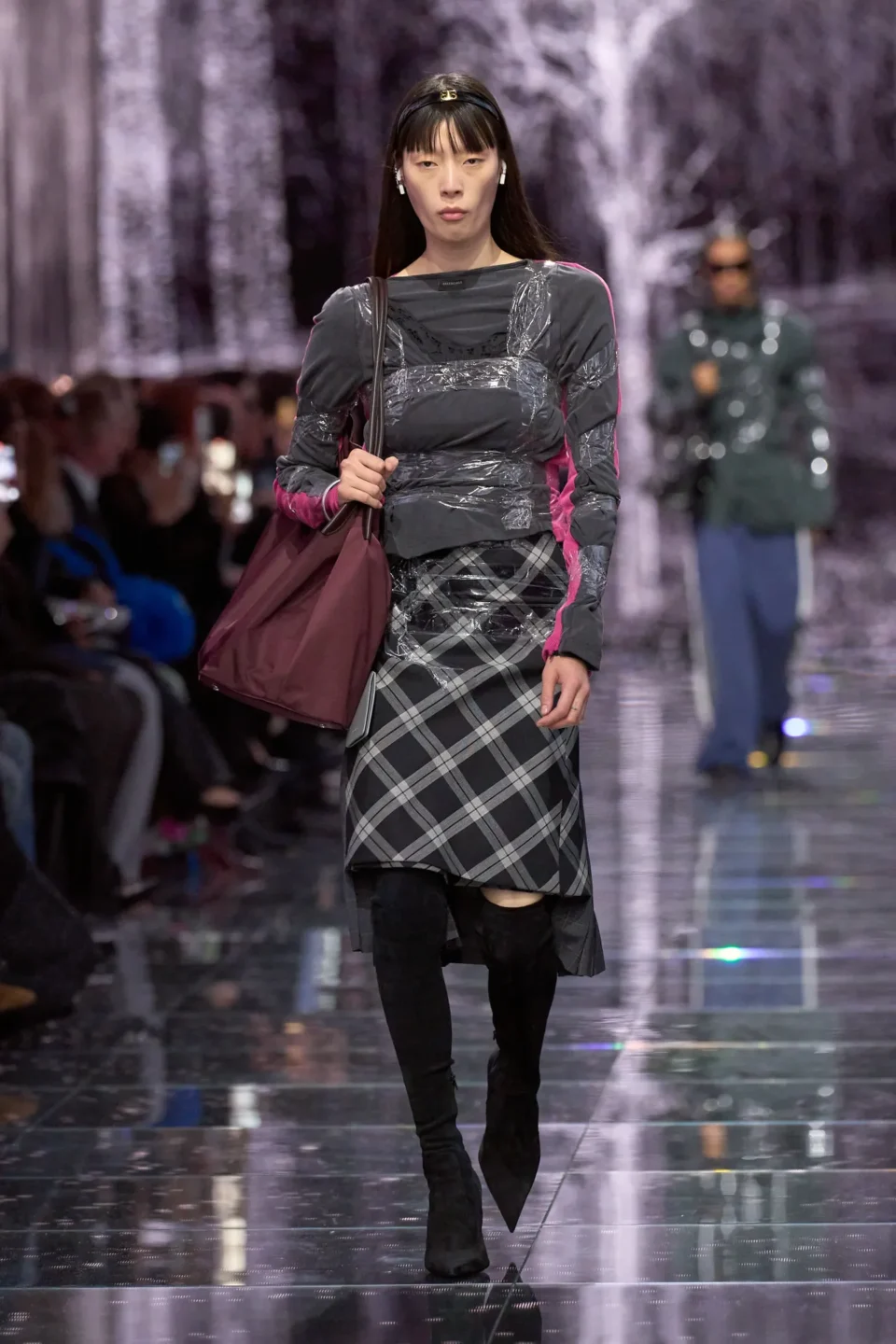 00057-balenciaga-fall-2024-ready-to-wear-credit-gorunway