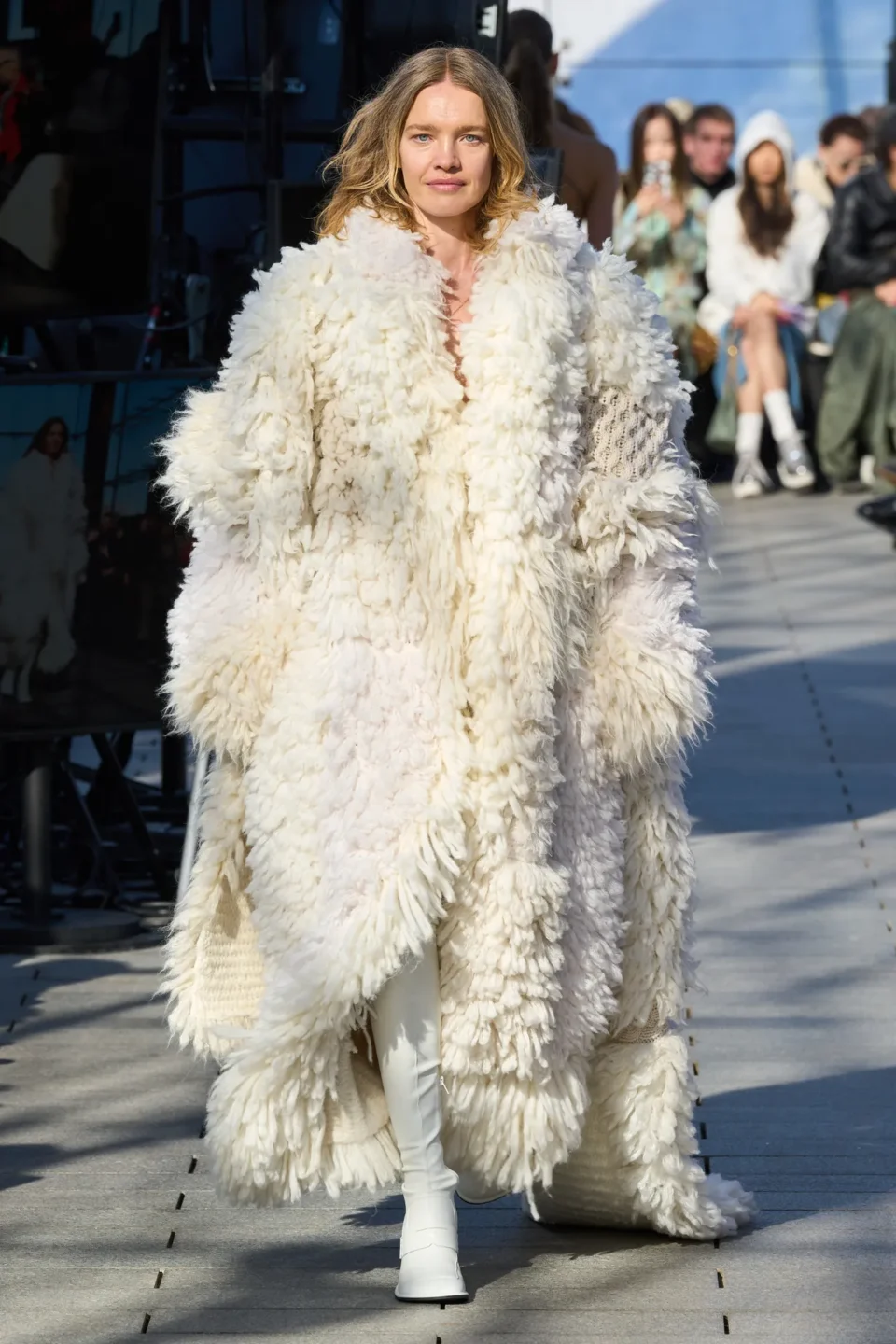 00057-stella-mccartney-fall-2024-ready-to-wear-credit-gorunway
