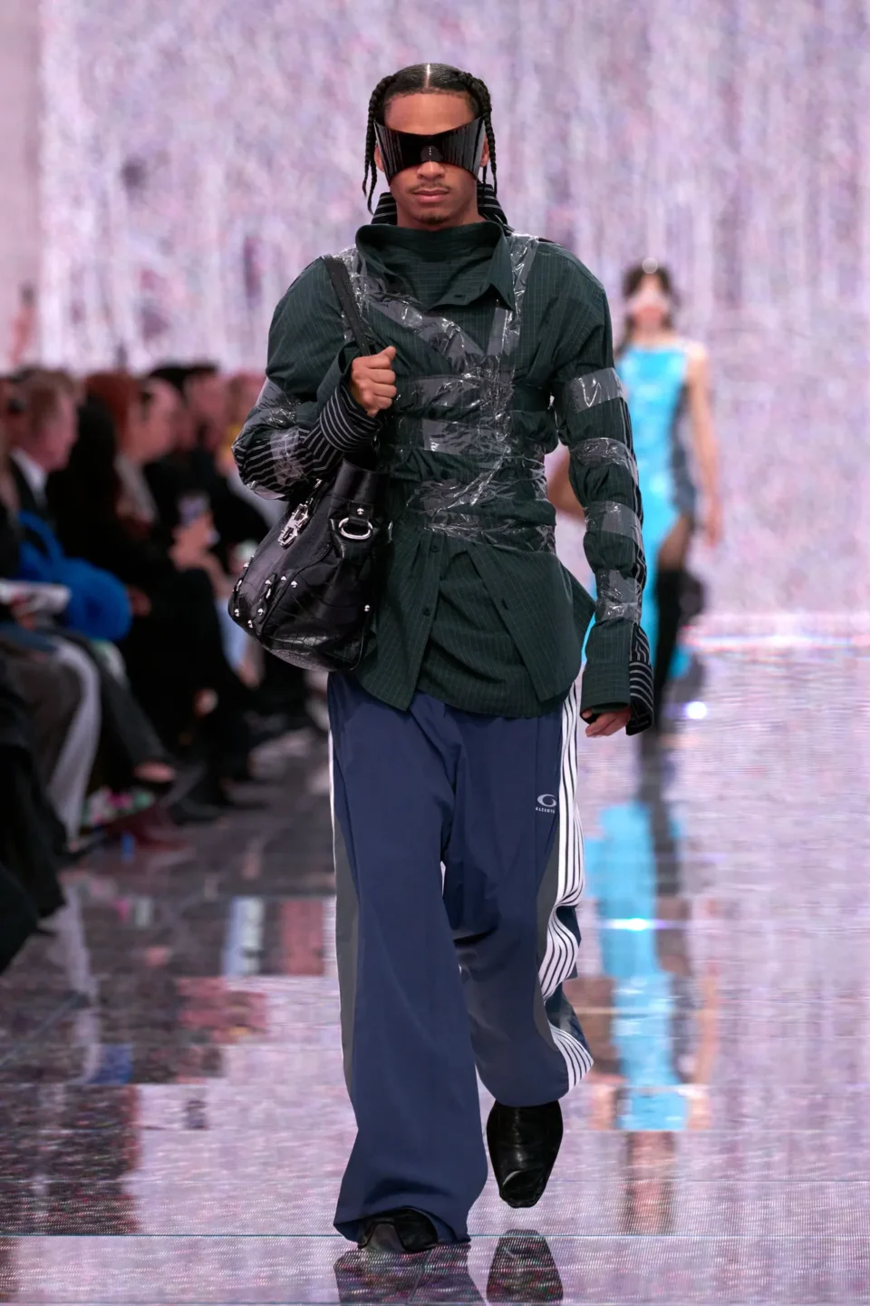 00058-balenciaga-fall-2024-ready-to-wear-credit-gorunway