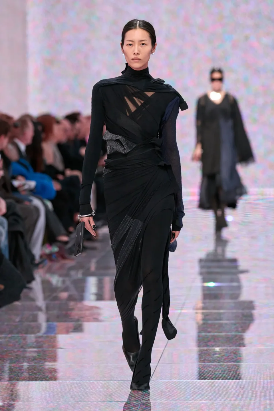 00061-balenciaga-fall-2024-ready-to-wear-credit-gorunway