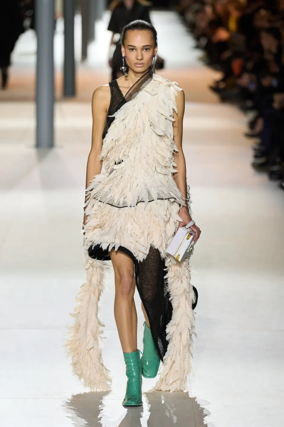 00062-louis-vuitton-fall-2024-ready-to-wear-credit-gorunway