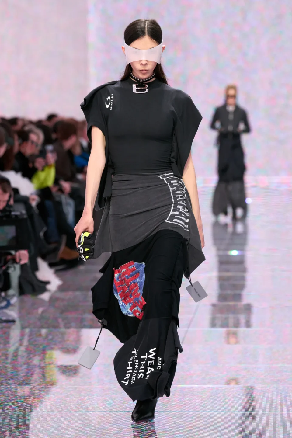 00065-balenciaga-fall-2024-ready-to-wear-credit-gorunway