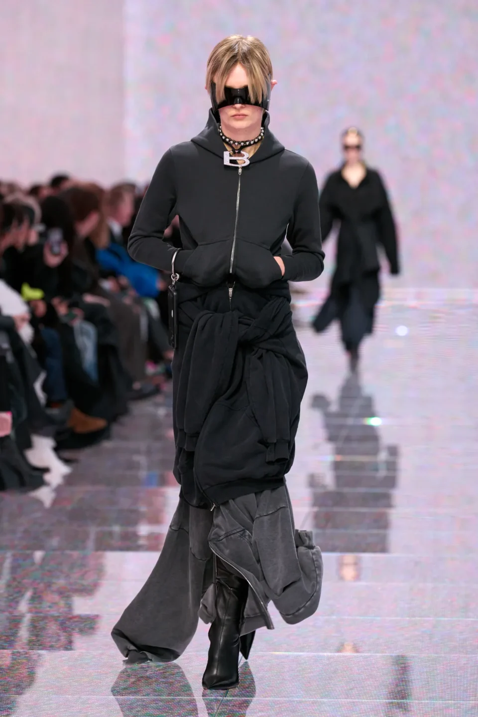 00066-balenciaga-fall-2024-ready-to-wear-credit-gorunway