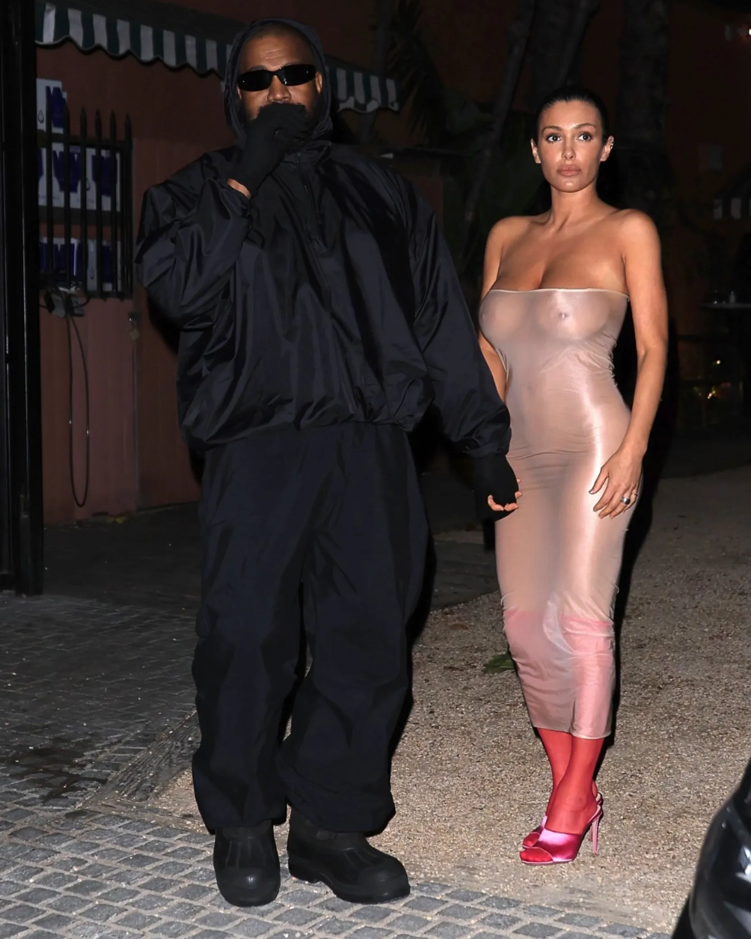 Kanye West não é o responsável pelas roupas de Bianca Censori