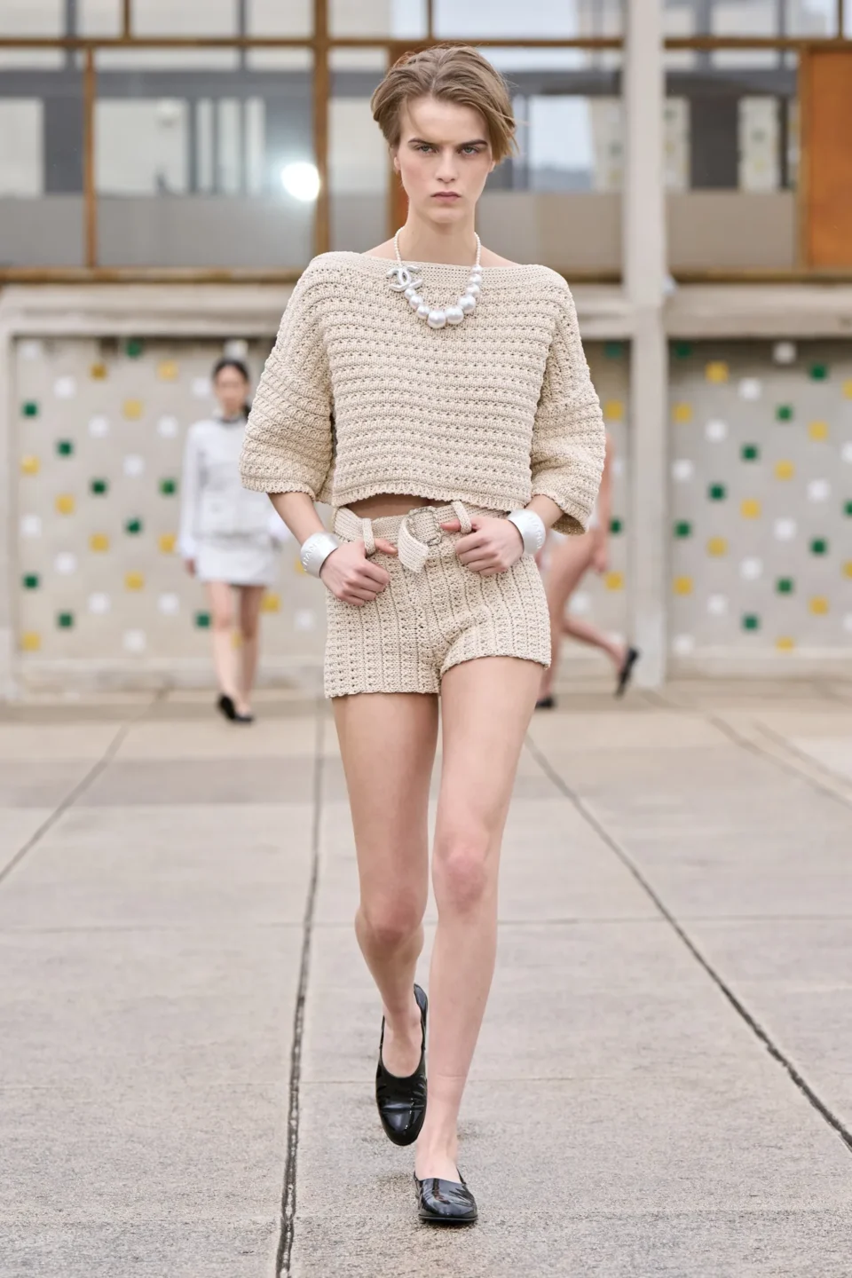 00006-chanel-resort-2025-credit-gorunway