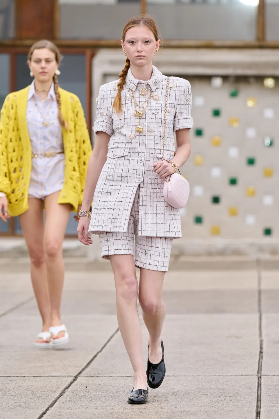 00009-chanel-resort-2025-credit-gorunway