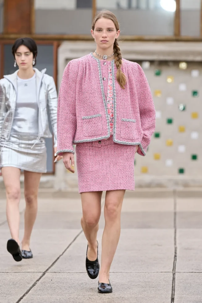00011-chanel-resort-2025-credit-gorunway