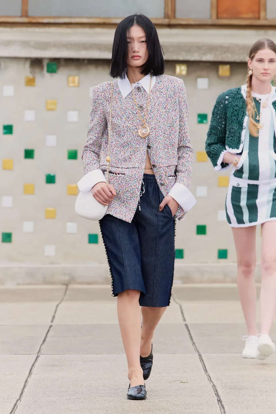 00025-chanel-resort-2025-credit-brand
