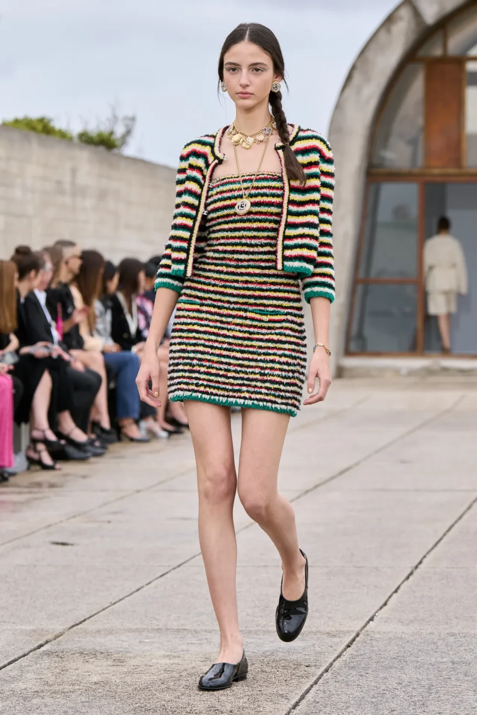 00032-chanel-resort-2025-credit-gorunway