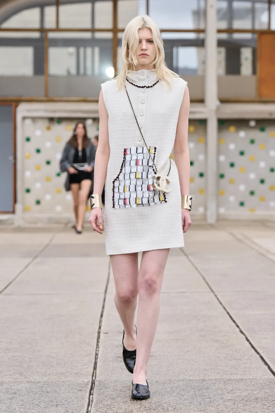 00040-chanel-resort-2025-credit-gorunway