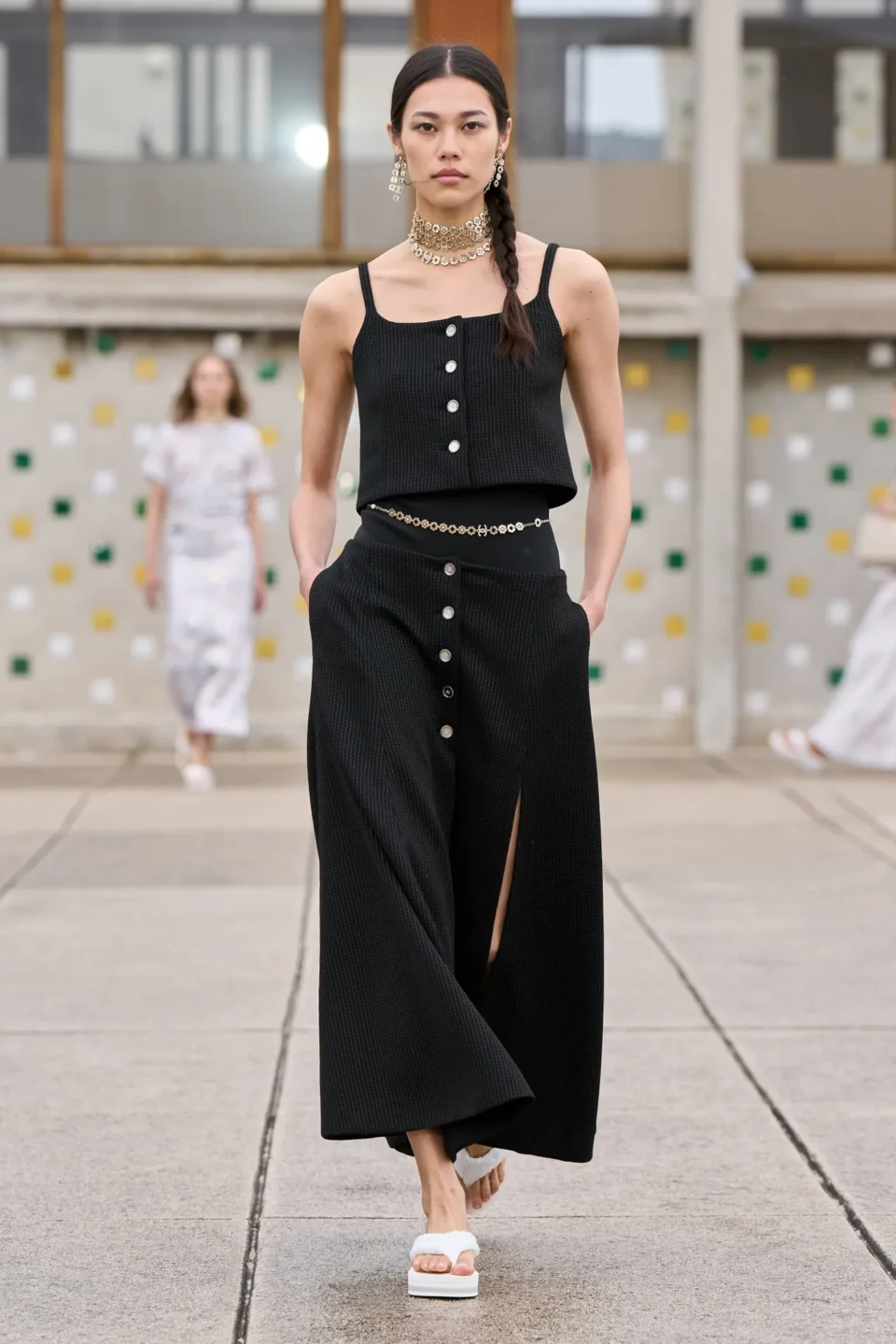 00054-chanel-resort-2025-credit-gorunway