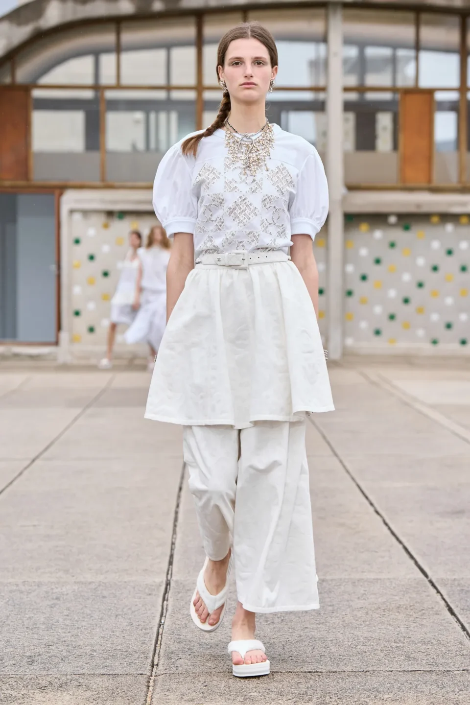 00070-chanel-resort-2025-credit-gorunway