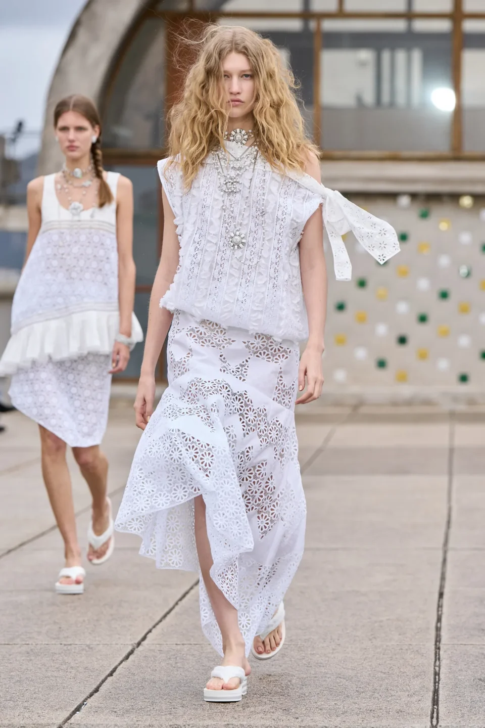 00071-chanel-resort-2025-credit-gorunway
