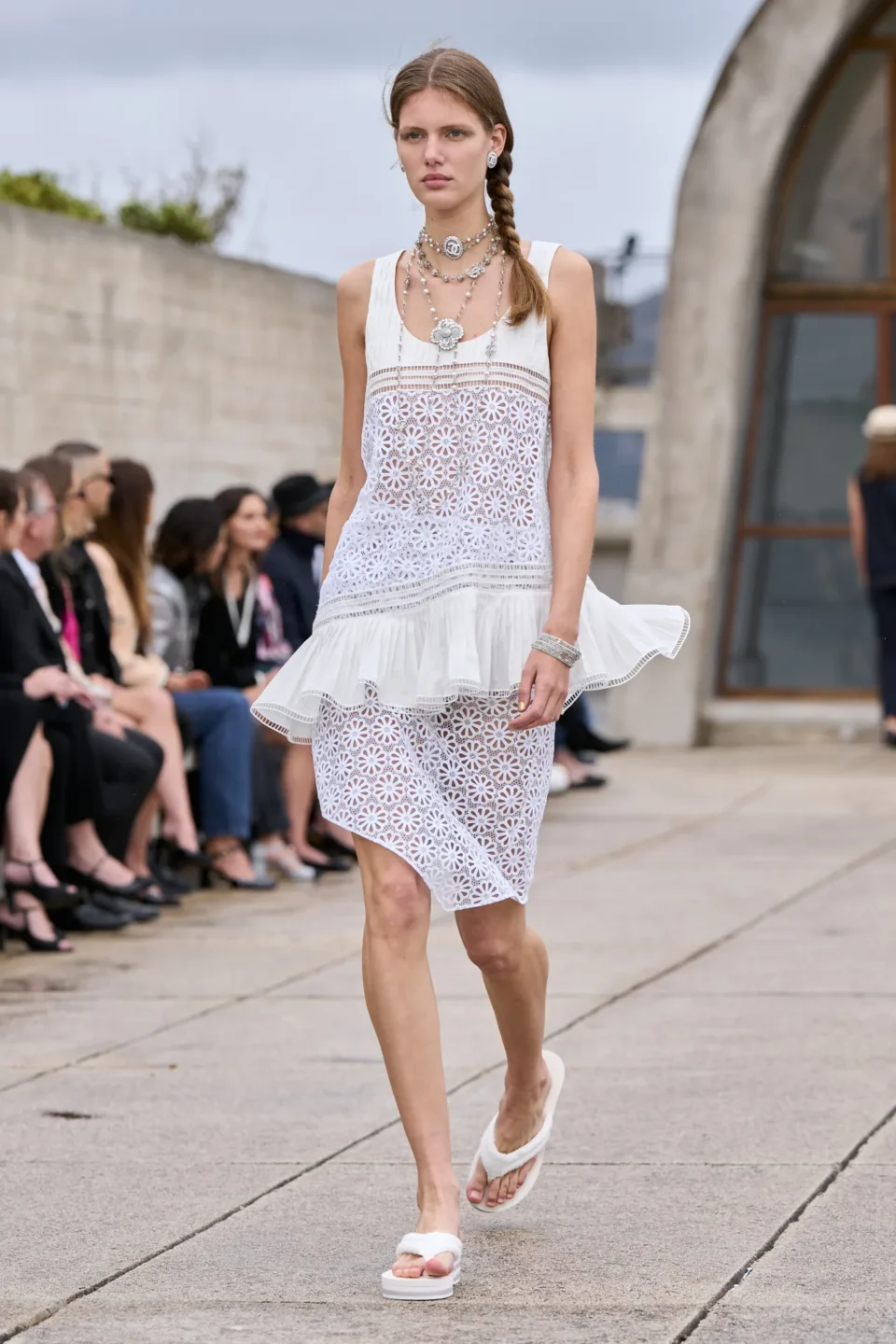 00072-chanel-resort-2025-credit-gorunway