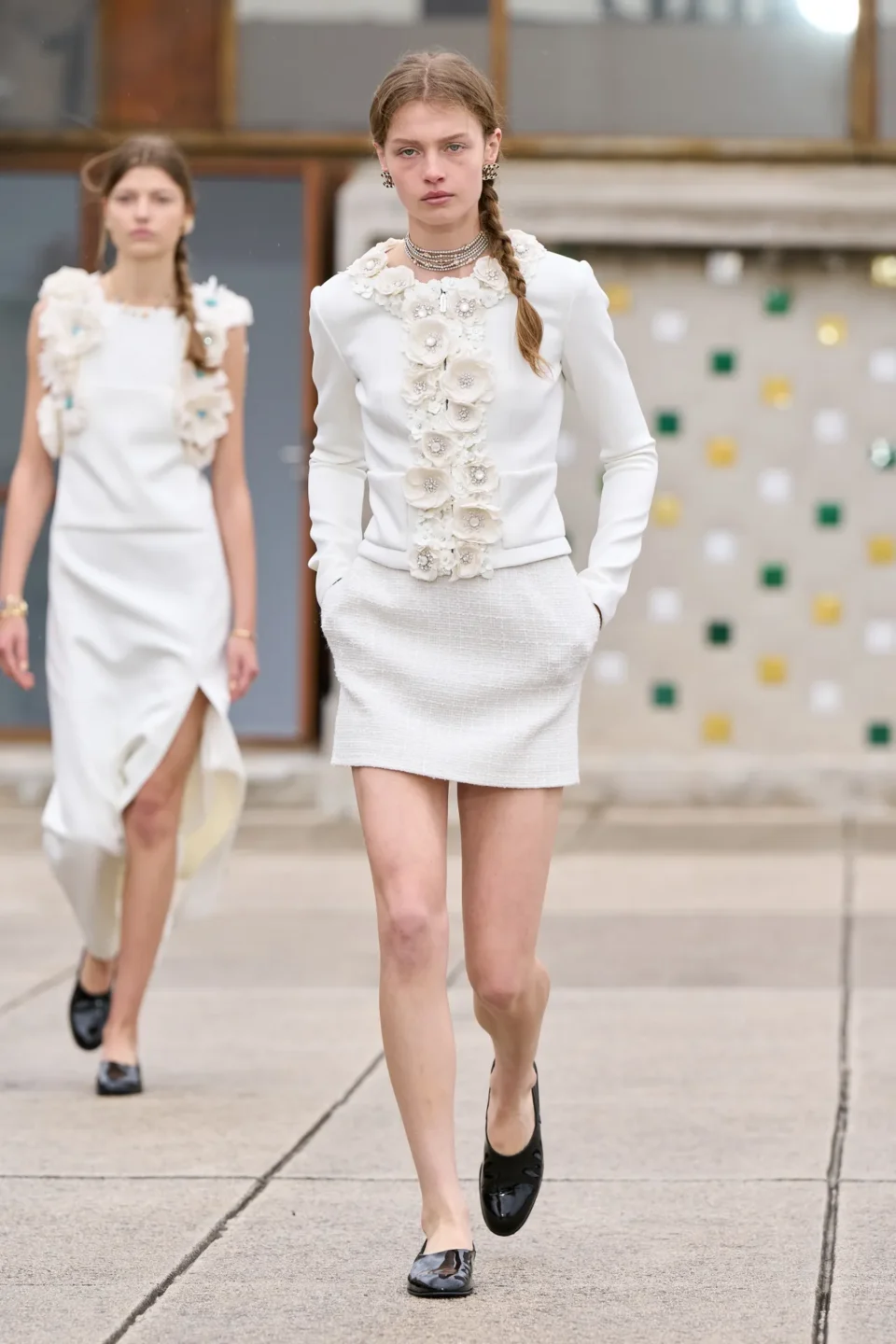 00075-chanel-resort-2025-credit-gorunway