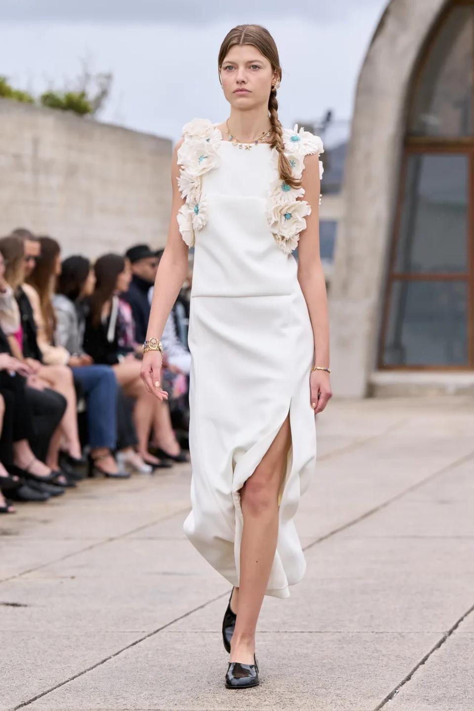 00076-chanel-resort-2025-credit-gorunway