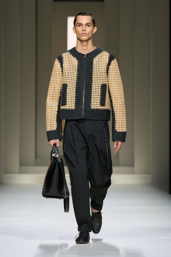 00001-dolce-and-gabbana-spring-2025-menswear-credit-gorunway