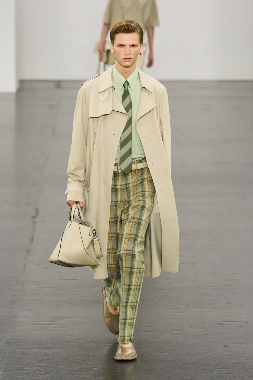 00001-fendi-spring-2025-menswear-credit-gorunway