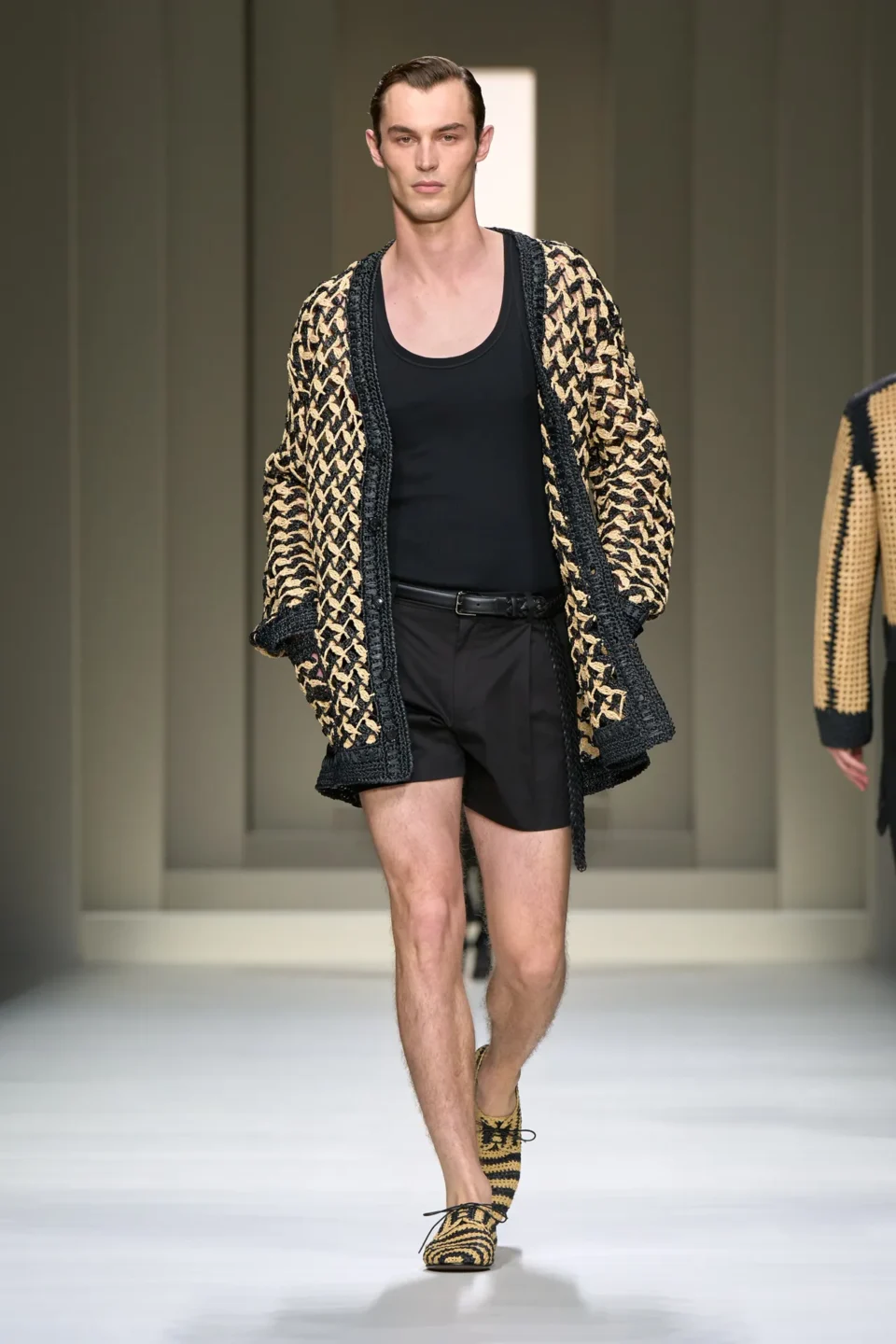 00002-dolce-and-gabbana-spring-2025-menswear-credit-gorunway