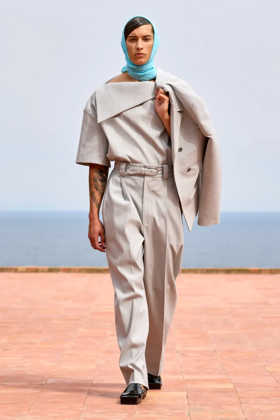 00002-jacquemus-fall-24-ready-to-wear-credit-gorunway