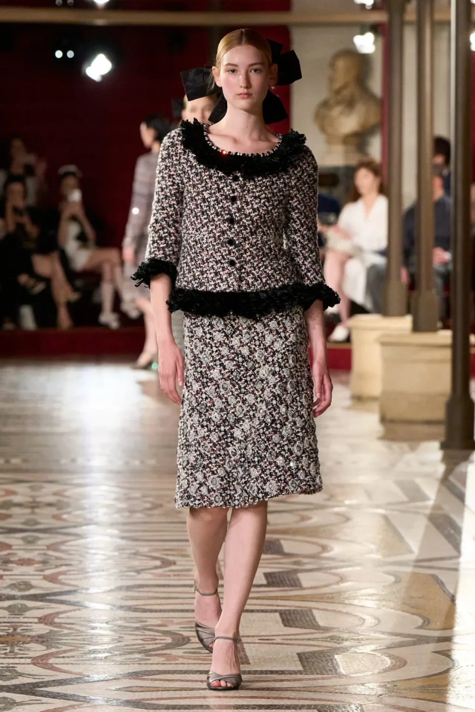 00003-chanel-fall-2024-couture-credit-gorunway