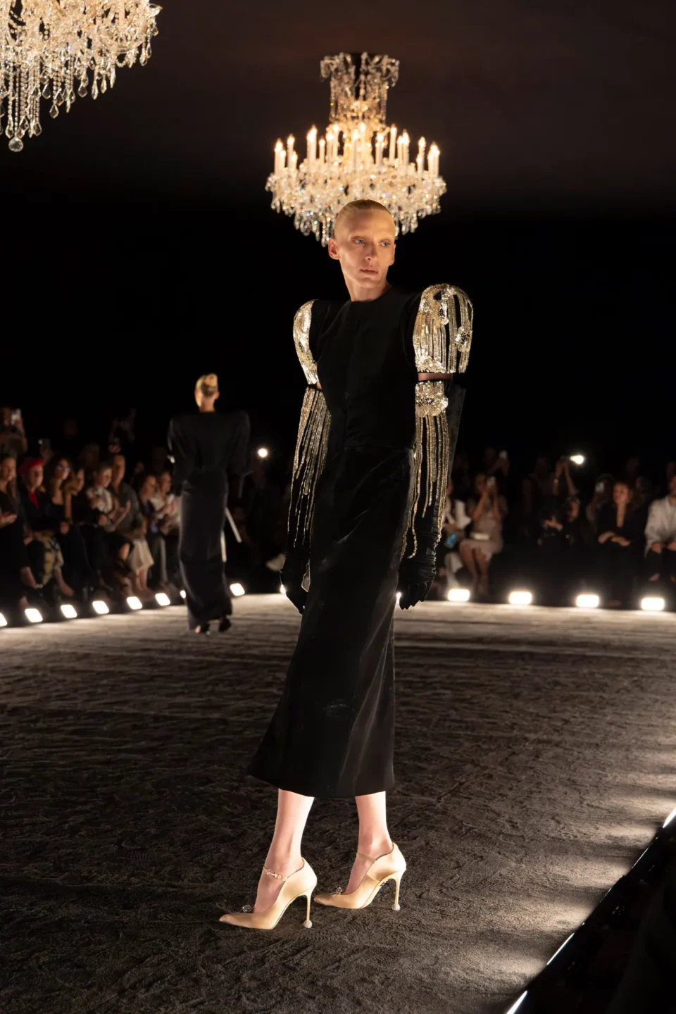 00003-schiaparelli-fall-2024-couture-credit-brand