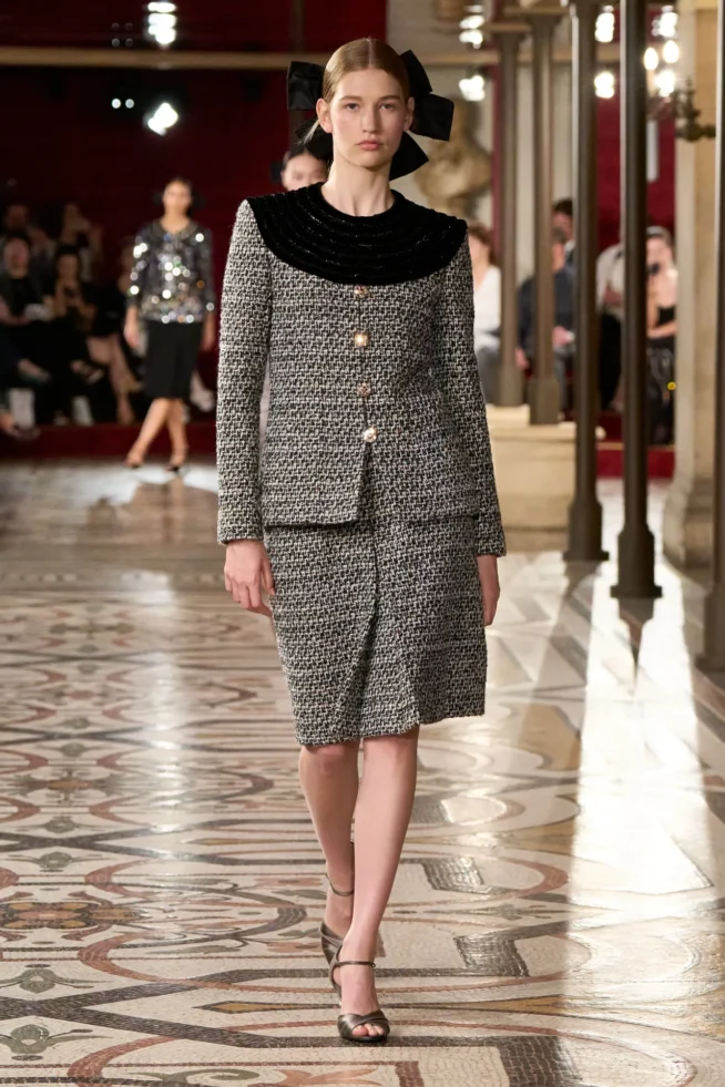 00004-chanel-fall-2024-couture-credit-gorunway