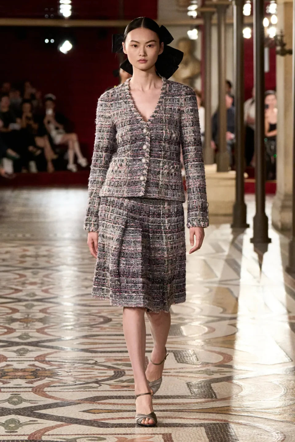 00005-chanel-fall-2024-couture-credit-gorunway