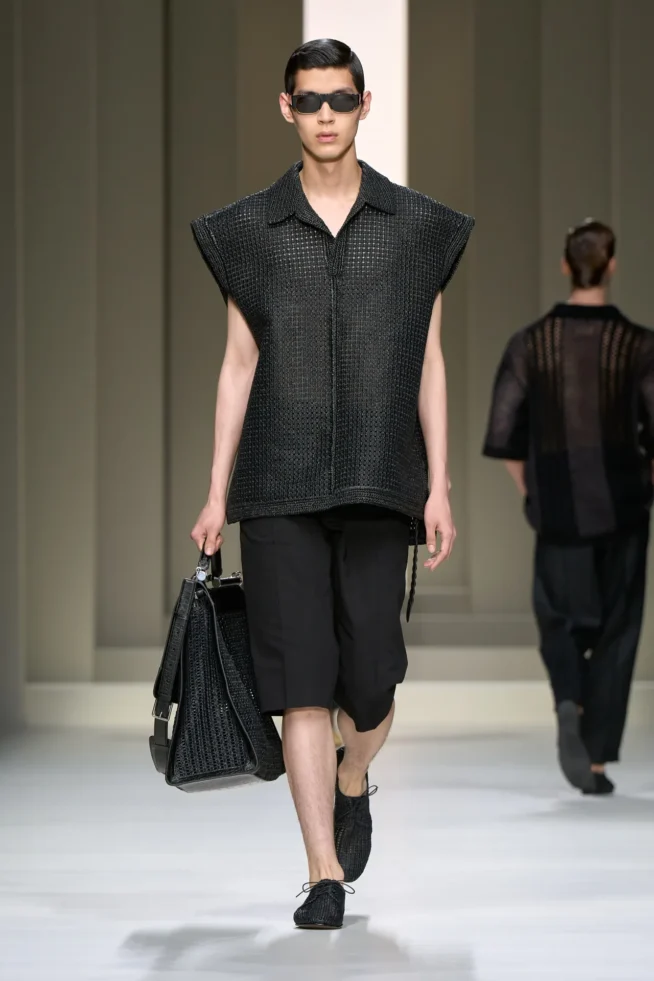 00005-dolce-and-gabbana-spring-2025-menswear-credit-gorunway