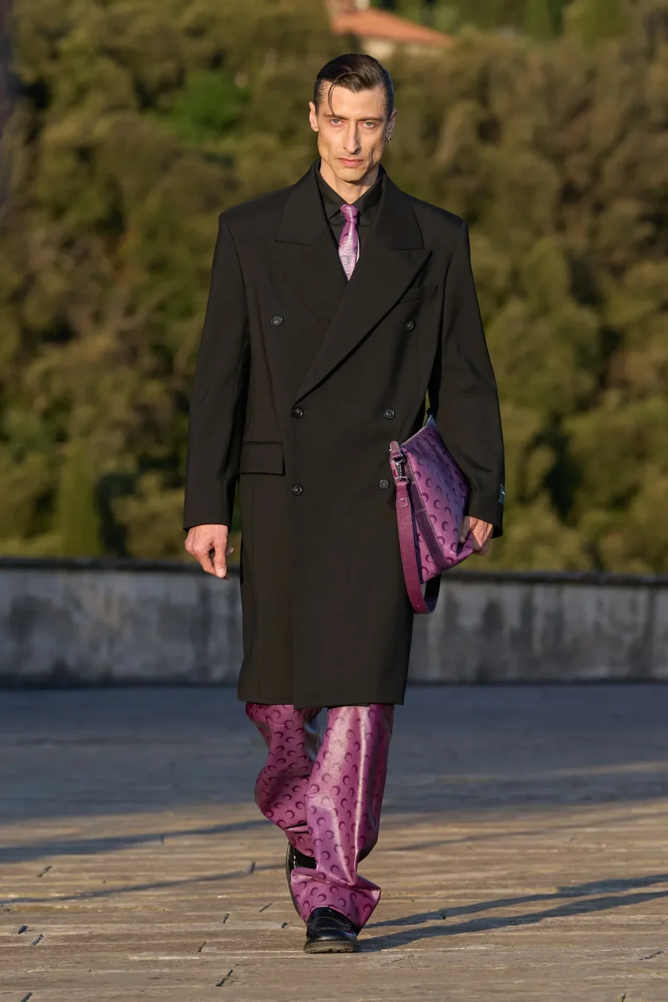 00005-marine-serre-spring-2025-menswear-credit-gorunway