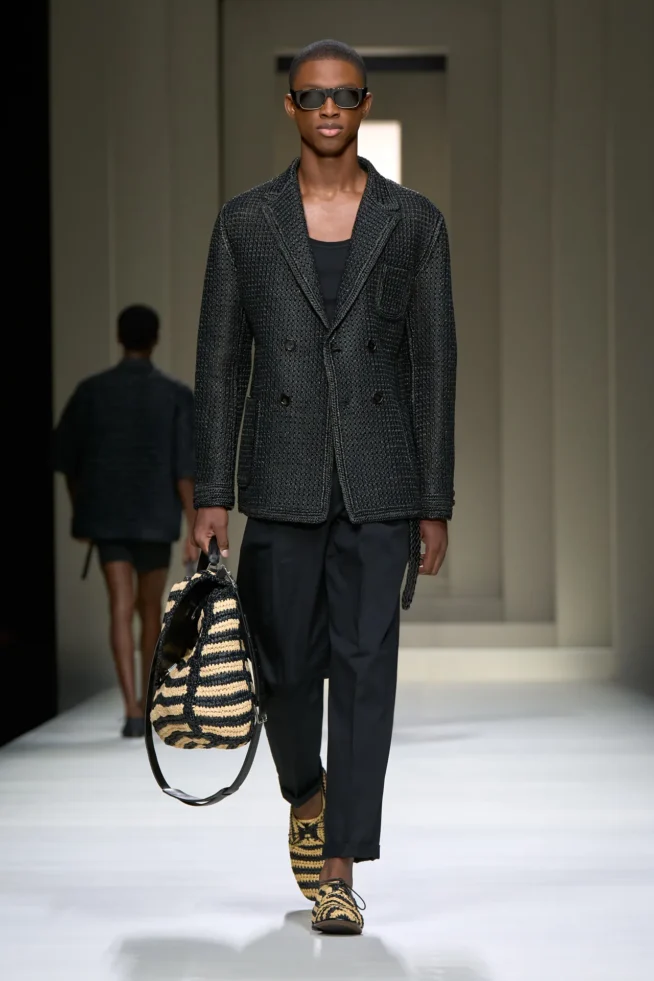 00006-dolce-and-gabbana-spring-2025-menswear-credit-gorunway