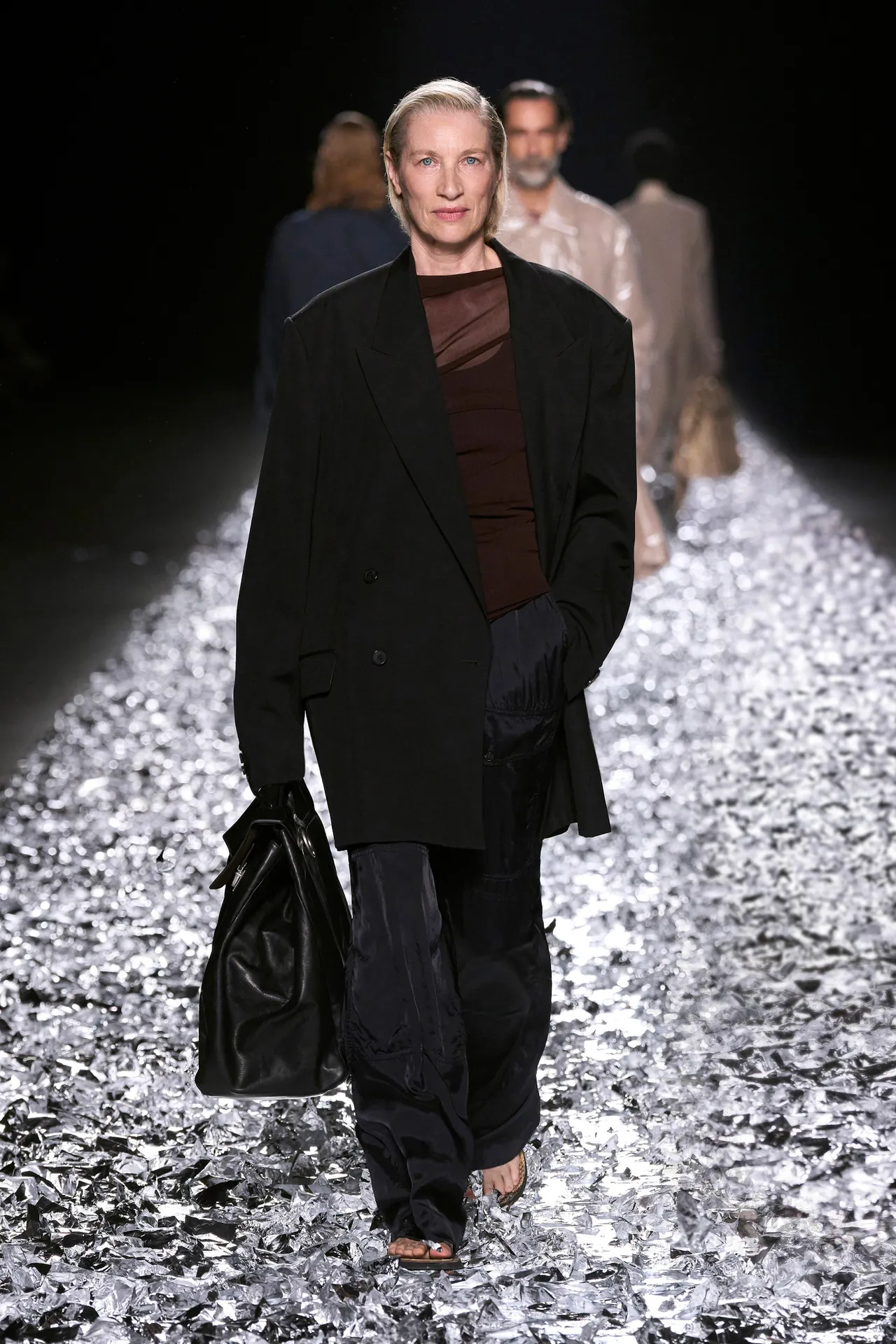 00007-dries-van-noten-spring-2025-menswear-credit-gorunway