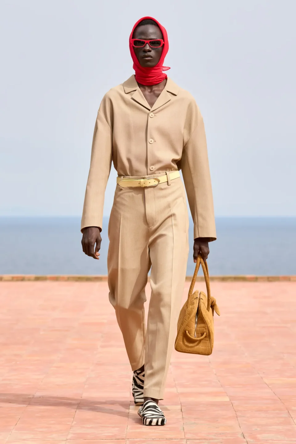 00007-jacquemus-fall-24-ready-to-wear-credit-gorunway