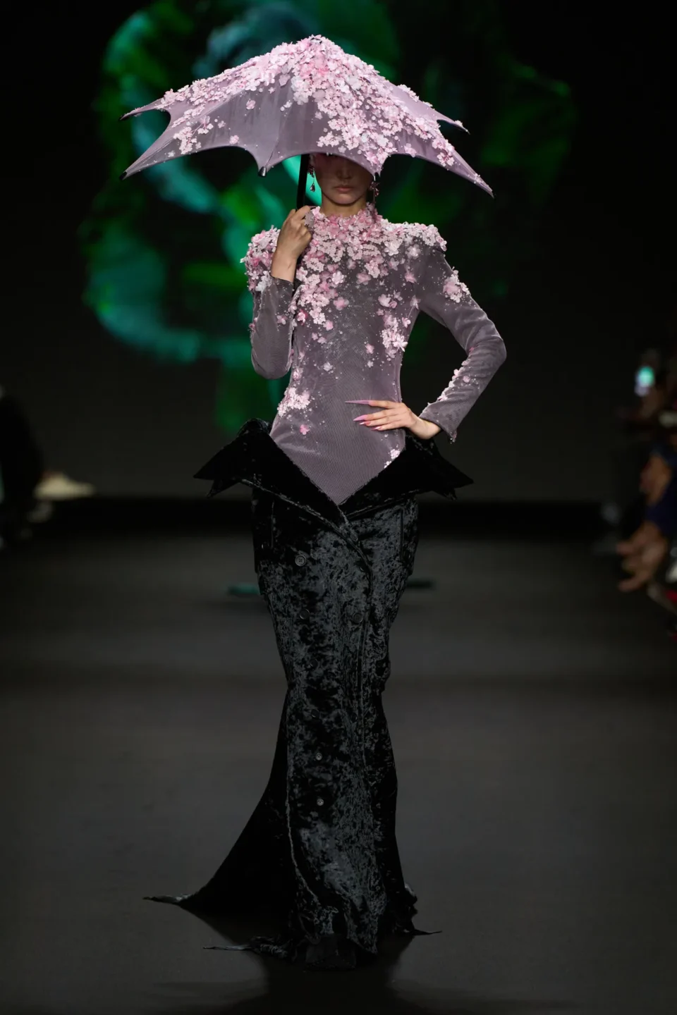 00007-robert-wun-fall-2024-couture-credit-gorunway